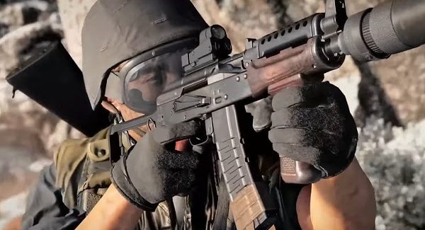Il PRO Scump svela il loadout migliore per l’AK74u per Black Ops