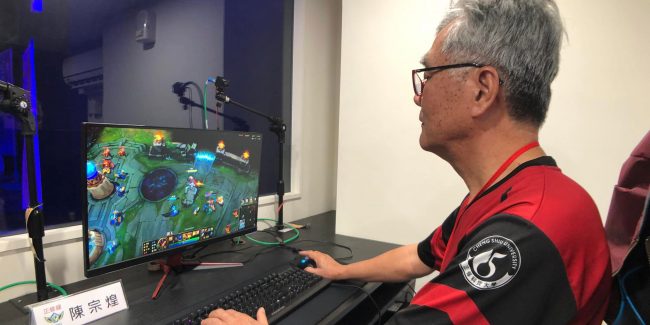 Taiwan: un’associazione organizza un divertentissimo torneo per over-60